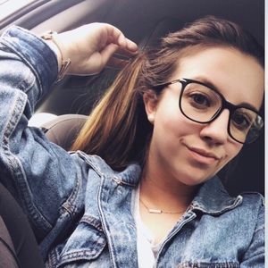 Meet your Posher, Catie